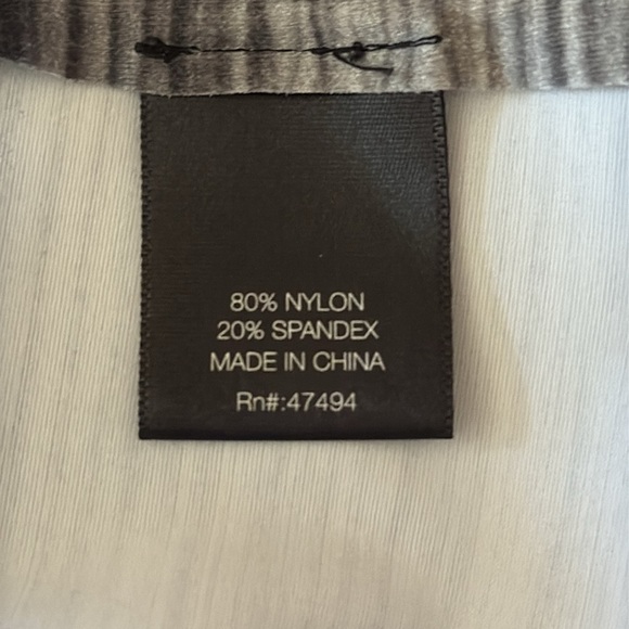 Norma Kamali Black Ombre Striped Active Racerback Tank - Picture 5 of 5